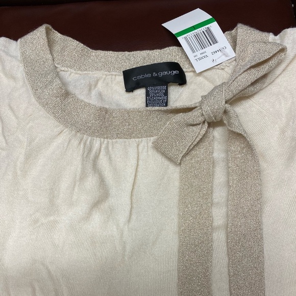 Cable & Gauge sweater - Picture 2 of 3